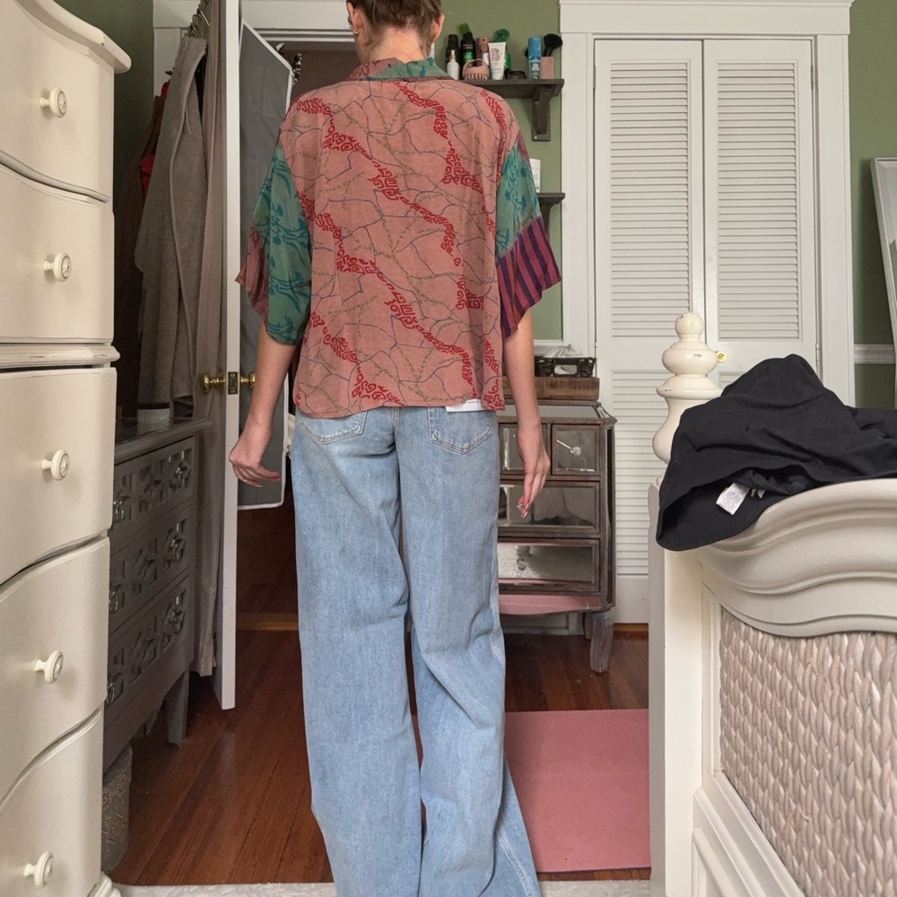 Kantha Bae Silk Short Sleeve Blouse - Picture 3 of 6